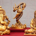 Vastu Tips: ఇవి మీ ఇంట్లో.. ఉండే డబ్బుకు లోటుండదు !