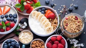 Fruits  For Weight loss: బరువు తగ్గాలనుకునే.. వారు ఎలాంటి ఫ్రూట్స్ తినాలి ?