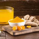 Drinking Turmeric Water: పసుపు నీరు తాగుతున్నారా ? ముందుగా ఈ విషయాలు తెలుసుకోండి