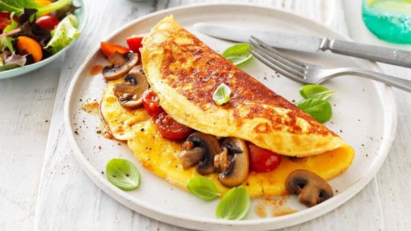 Crispy Omelette Recipe: క్రిస్పీ ఆమ్లెట్.. వెరైటీగా ఇలా ట్రై చేసి చూడండి