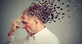 Alzheimer's: ఈ లక్షణాలు మీలో ఉన్నాయా ? అయితే అల్జీమర్స్ ఉన్నట్లే !