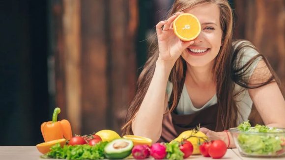 Fruits For Glowing Skin: ఈ చలిలోనూ మీ చర్మం కాంతులీనాలా? ఐతే ఇలాంటి ఫ్రూట్స్ తినండి!