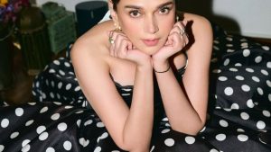 Aditi Rao hydari: క్యూట్ లుక్స్ తో భిన్నమైన ఫోజులతో ఆకట్టుకుంటున్న అదితి!