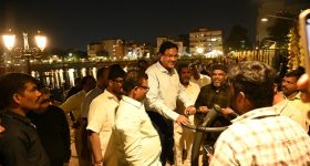 AV Ranganath: బతుకమ్మకుంట బాగుందా..! వాకర్లతో హైడ్రా కమిషనర్ రంగనాథ్ ముచ్చట్లు