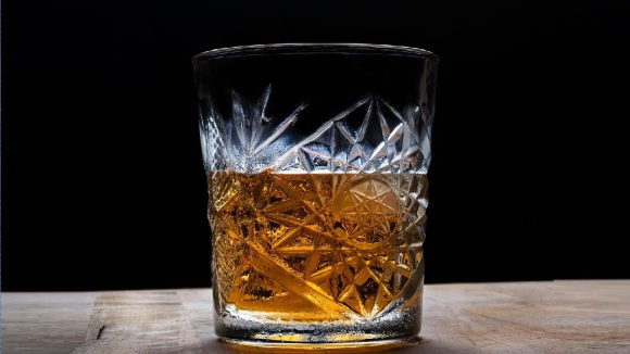 Alcohol and Heart Health: మద్యం తాగేవారికి గుండెపోటు ప్రమాదం ఎక్కువా?