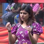 Bigg Boss 9 Promo: ఇదెక్కడి గోలరా.. ఆమె మాట వింటారంటున్న రీతూ!