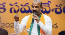 Black Friday Sale 2025: రూ.50 వేల లోపు స్మార్ట్‌ ఫోన్లపై బెస్ట్ డీల్స్, మరీ ఇంత తగ్గింపా?