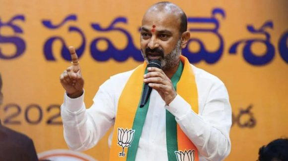 Bandi Sanjay: సర్పంచ్ ఎన్నికలు.. ఏకగ్రీవ పంచాయతీలకు రూ. 10 లక్షలు, బండి సంజయ్ బంపర్ ఆఫర్