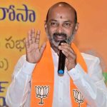 Bandi Sanjay: బోరబండ రోడ్ షో రగడ.. పోలీసులు ఎంఐఎం తొత్తులా?, బండి సంజయ్ ఘాటు వ్యాఖ్యలు