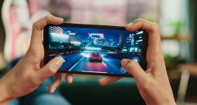 Gaming Phone Features: గేమింగ్ కోసమే ఫోన్ కొనాలనుకుంటున్నారా? ఈ ఫీచర్స్ తప్పక చెక్ చేయండి లేకుంటే