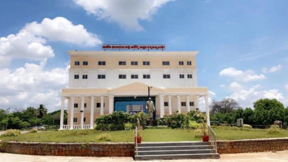 KNRUHS: కాళోజీ వర్సిటీ మార్కుల గోల్‌మాల్.. బాధితురాలు హిమజ సంచలన ఆరోపణలు