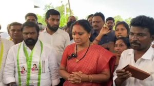 Kalvakuntla Kavitha: నేను ఎవరి బాణాన్ని కాదు.. తెలంగాణ ప్రజల బాణాన్ని.. కల్వకుంట్ల కవిత సంచలన వ్యాఖ్యలు