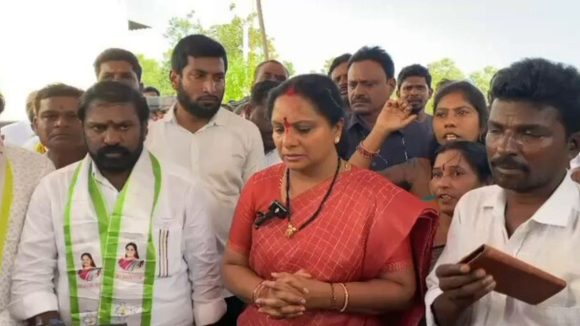 Kalvakuntla Kavitha: నేను ఎవరి బాణాన్ని కాదు.. తెలంగాణ ప్రజల బాణాన్ని.. కల్వకుంట్ల కవిత సంచలన వ్యాఖ్యలు
