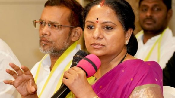 Kavitha: కేసీఆర్ చేసిన అతిపెద్ద తప్పిదం వారిని వదులుకోవడమే.. కవిత మరోసారి సంచలన వ్యాఖ్యలు