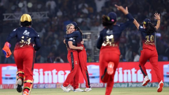 RCB: బెంగ‌ళూరుకు కొత్త కోచ్‌..WPL 2026 టోర్న‌మెంట్‌, Mega వేలం షెడ్యూల్ ఇదే…ఆ రోజునే ప్రారంభం