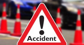 Bus Accident: ఆటోని ఢీకొట్టిన ప్రైవేటు ట్రావెల్ బస్సు.. స్పాట్‌లో ఒకరు మృతి