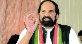 Guntur News: లేడీ డాక్టర్లు డ్రెస్ మార్చుకుంటుండగా.. ఫోన్ ఫ్లాష్ లైట్ ఆన్, చివరకు?