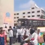 Bus Accident: డ్రైవర్ నిద్ర మత్తు.. దారి తప్పిన బస్సు..!