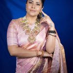Anasuya Bharadwaj: పింక్ శారీలో అను అందం అదరహో… చూపులతోనే చంపేస్తుంది మావా..