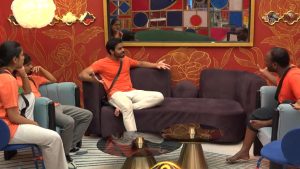 Bigg Boss 9 Promo: కెప్టెన్సీ వార్‌.. హీటెక్కిన ఆరేంజ్‌ టీం డిస్కషన్‌, తగ్గేదే లే అంటున్న గౌరవ్!