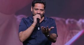 The GirlFriend : గర్ల్ ఫ్రెండ్ కి వెళ్తే హెల్మెట్ తీసుకెళ్లండి... అబ్బాయిలకు నిర్మాత వార్నింగ్..