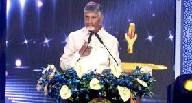 Anushka Shetty : సొంత డబ్బులతో కాస్ట్యూమ్ కొనుక్కుంది, అందుకే అనుష్క అందరికీ స్వీటీ
