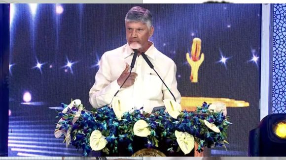 Ramoji Awards: రామోజీరావు 40 ఏళ్లలో ఒక్క ఫేవర్ అడగలేదు.. రామోజీ అవార్డ్స్ 2025లోచంద్ర‌బాబు ప్రసంగం