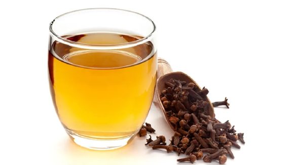 Clove Water: వారం రోజులు లవంగం నీరు తాగితే మీ శరీరంలో ఊహించని మార్పులు