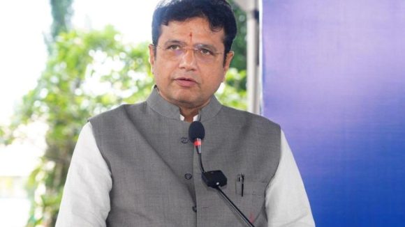 Minister Sridhar Babu: రాష్ట్రానికి పెట్టుబడులు రాకుండా కుట్రలు.. కేటీఆర్‌కు పగలే చుక్కలు కనిపిస్తున్నాయి: మంత్రి శ్రీధర్ బాబు ఫైర్
