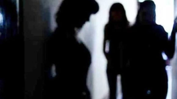 Kushaiguda: పక్కింట్లో ఏం జరుగుతుందో చూసుకోండి.. కాప్రాలో బయటపడ్డ చీకటి దందా!
