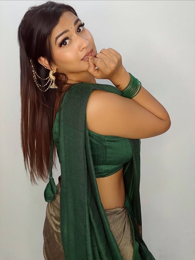 Inaya Sultana Photo Gallery