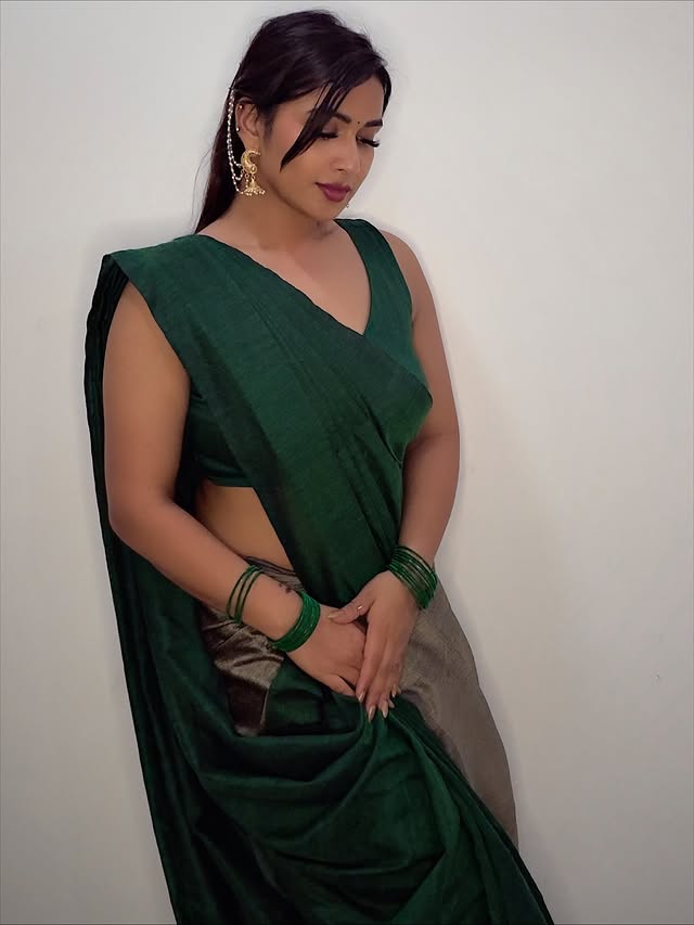 Inaya Sultana Photo Gallery