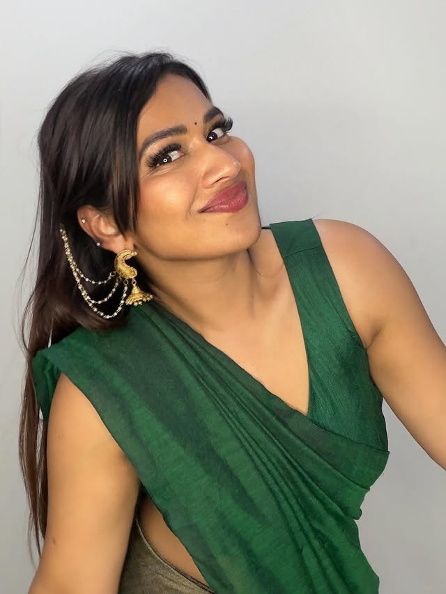 Inaya Sultana Photo Gallery