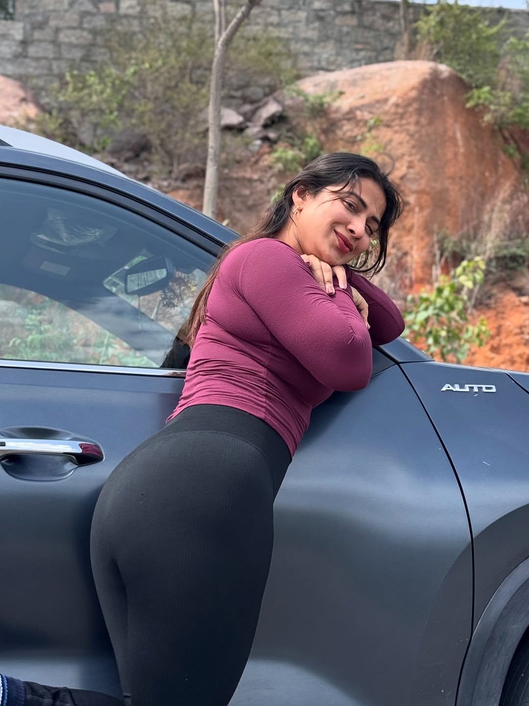 Inaya Sultana Photo Gallery