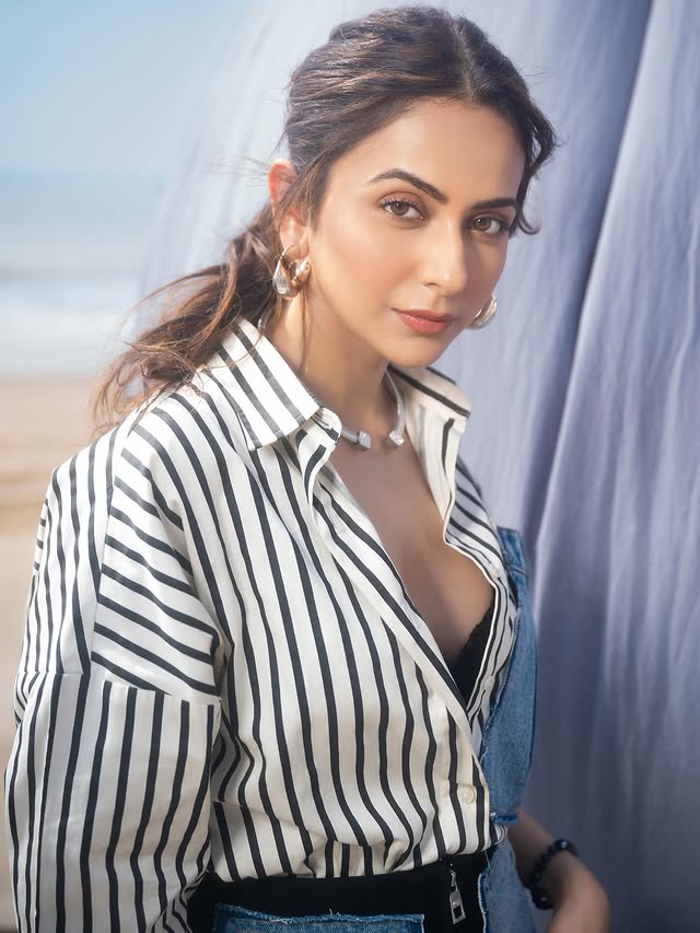 Rakul Preeth Singh (Source /Instagram) Rakul Preeth Singh Photo Gallery