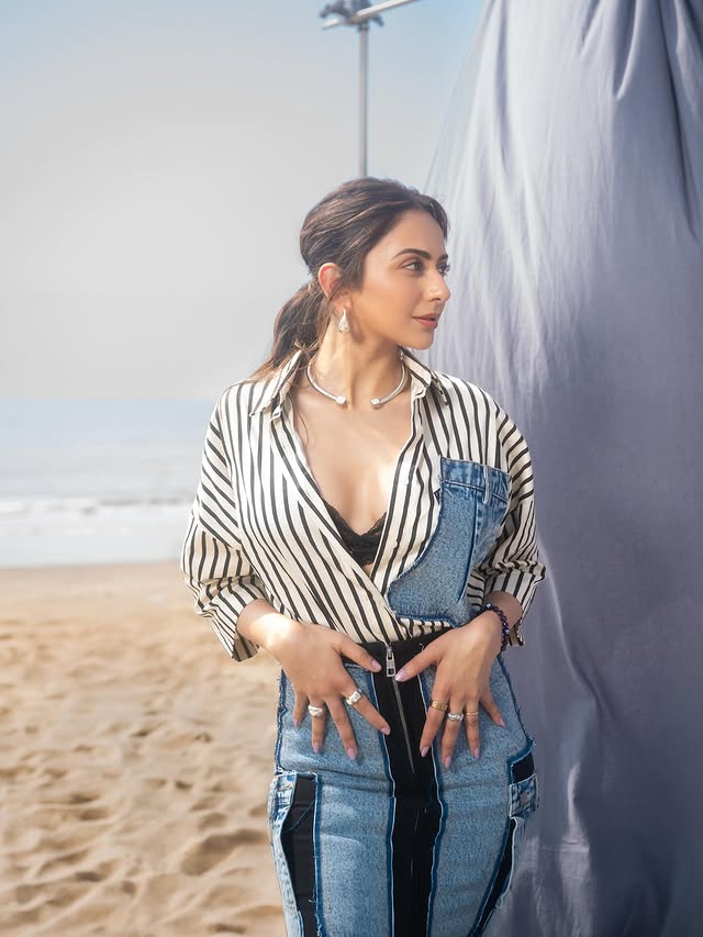 Rakul Preeth Singh (Source /Instagram) Rakul Preeth Singh Photo Gallery