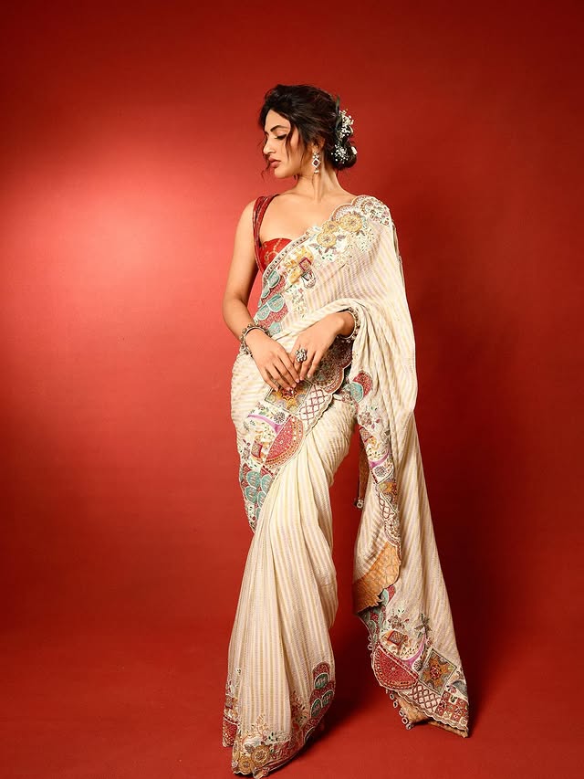 Sreeleela ( Source /Instagram) Sreeleela Photo Gallery