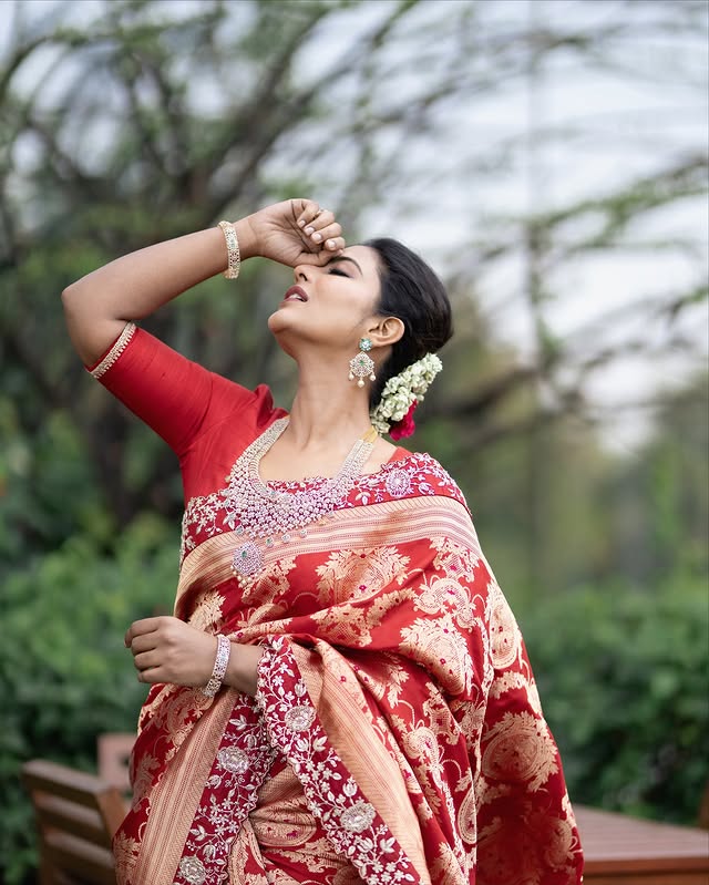 Aishwarya Rajesh Photo Gallery