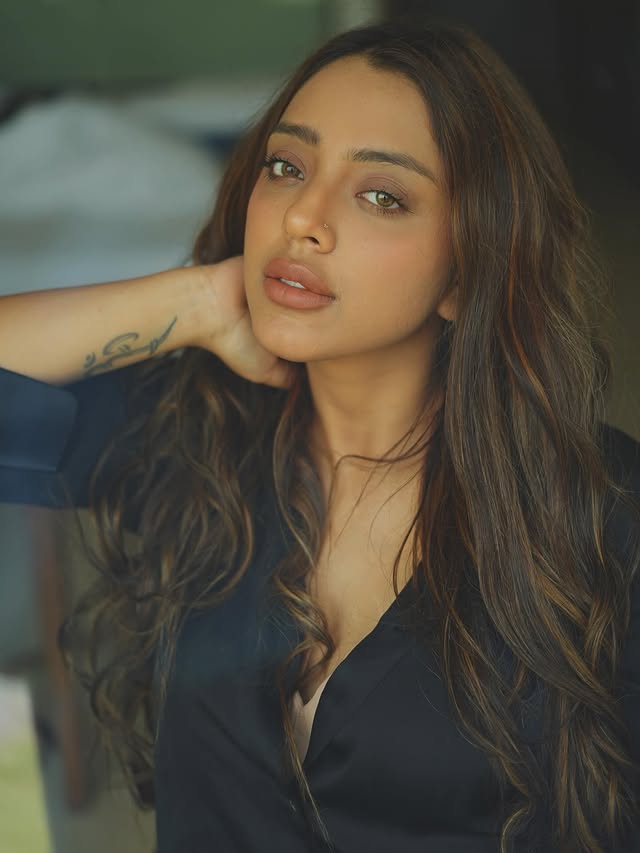 Devayani Sharma photo Gallery