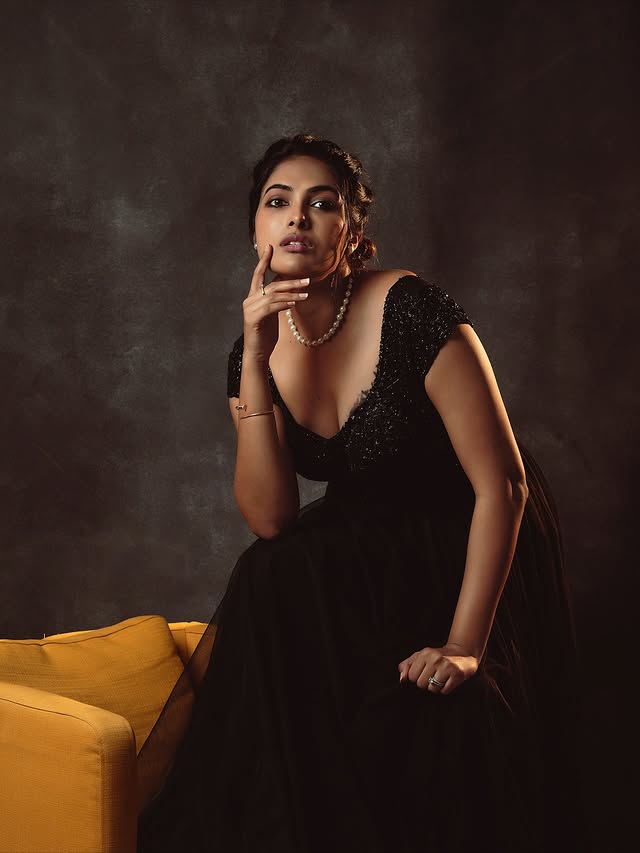Divi Vadthya ( Source / Instagram) Divi Vadthya photo Gallery