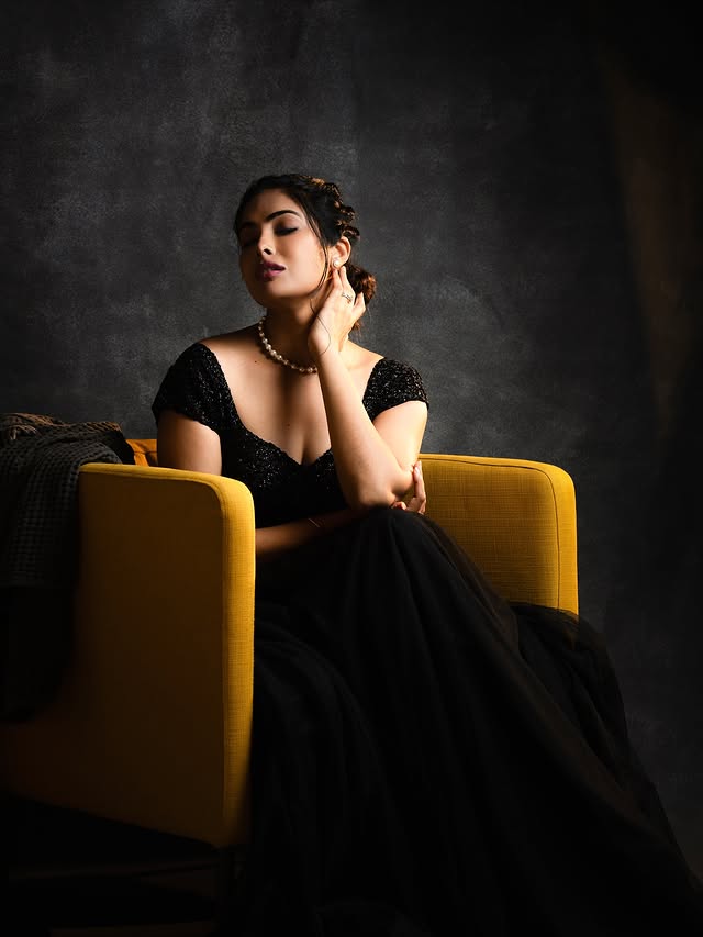 Divi Vadthya ( Source / Instagram) Divi Vadthya photo Gallery