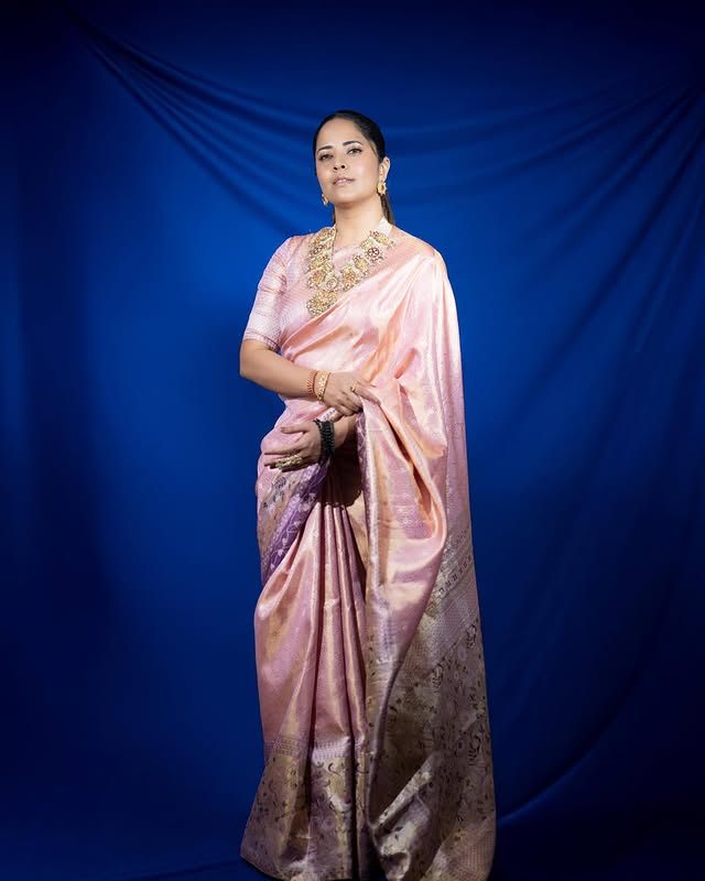 Anasuya Bharadwaj Photo Gallery