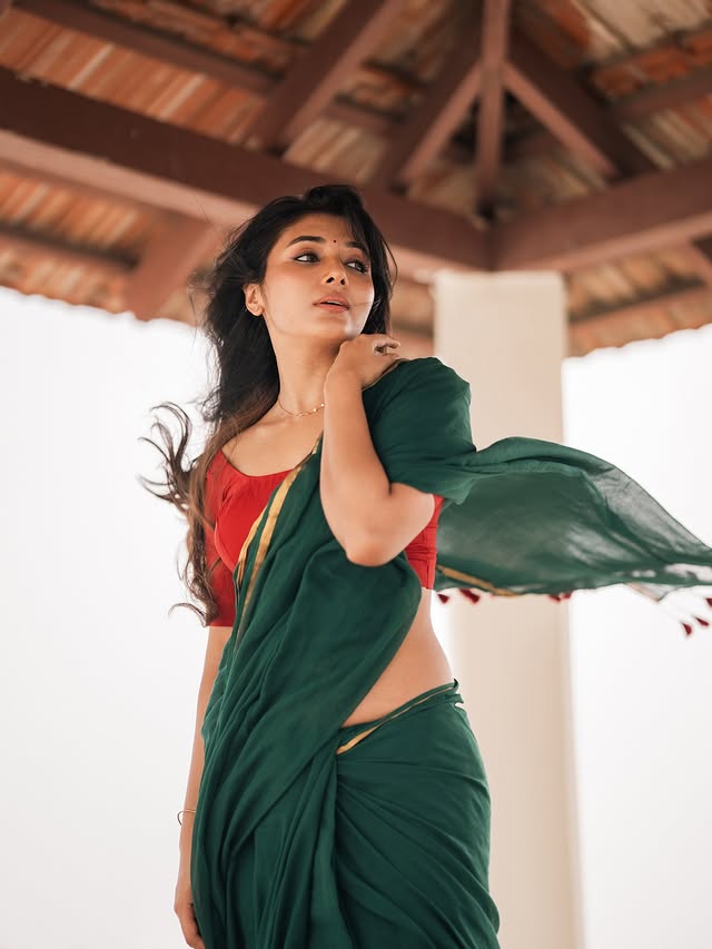 Mirna Menon Photo Gallery