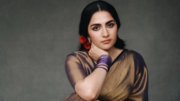 Rukmini Vasanth: రుక్మిణి పేరుతో మోసం… అలర్ట్ చేసిన నటి.. చర్యలు తప్పవంటూ!