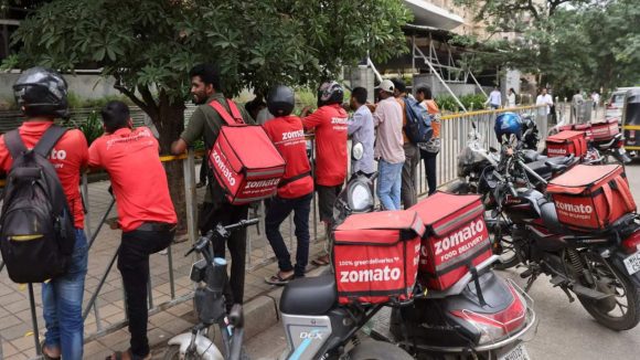 Gig Workers: గిగ్ వర్కర్లకు చట్టబద్ధ భద్రత.. చారిత్రాత్మక బిల్లుకు తెలంగాణ కేబినెట్ ఆమోదం