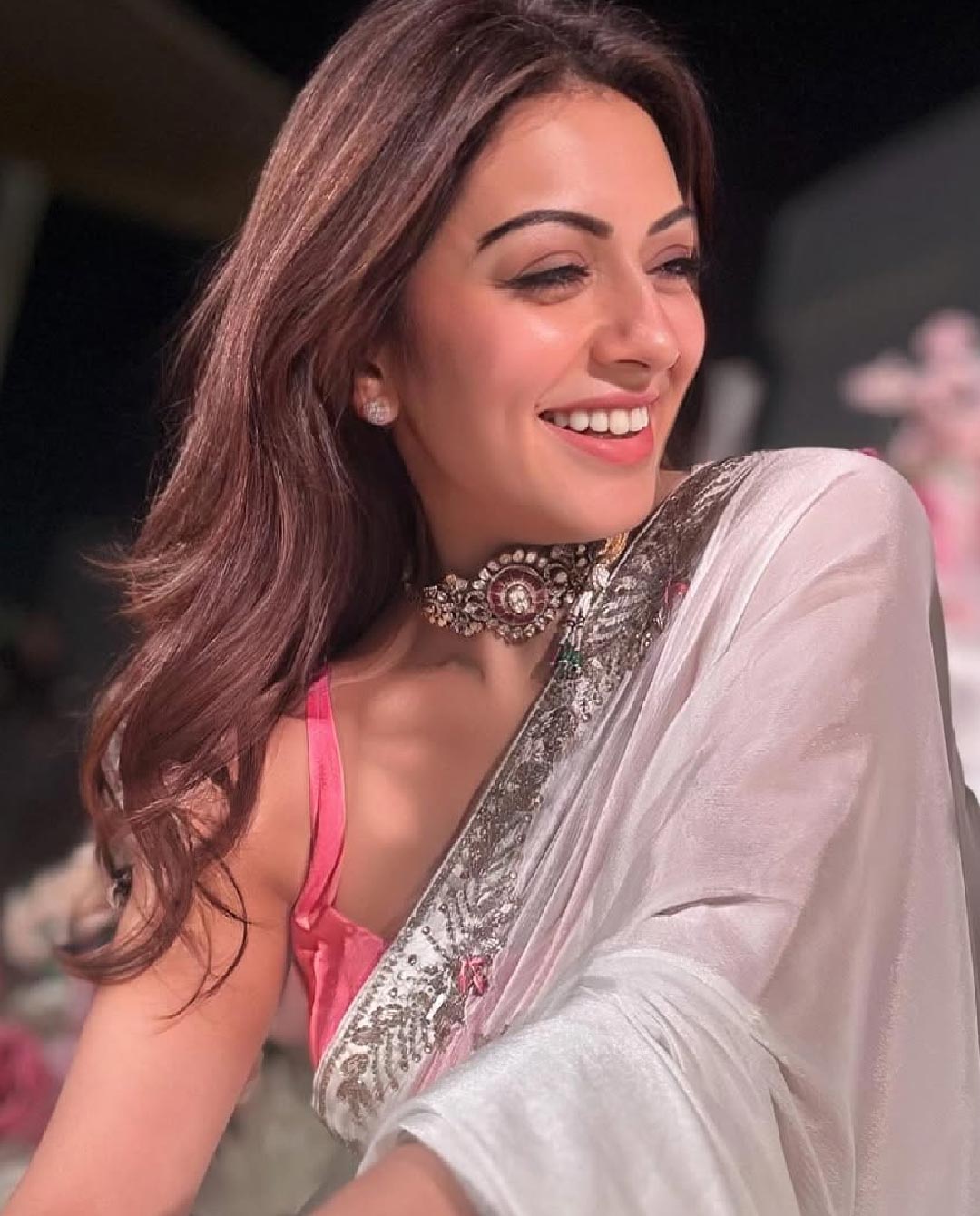 Hansika Motwani: క్యూట్‌ స్మైల్‌తో పిచ్చెక్కిస్తున్న హన్సిక.. ఫోటోలు వైరల్‌