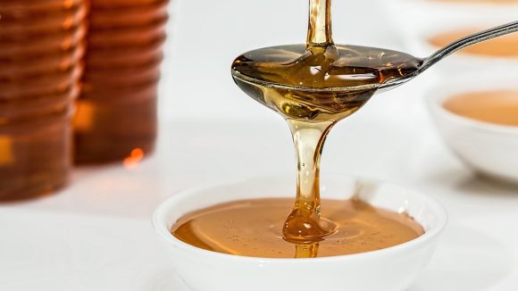 Honey for Face: ముఖానికి తేనె రాసుకున్నారంటే మొటిమలు తగ్గి మెరుపు రావడం ఖాయం