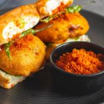 Mumbai Style Vada Pav: ముంబై స్టైల్ వడా పావ్ రెసిపీ.. క్షణాల్లోనే రెడీ చేసుకోవచ్చు !