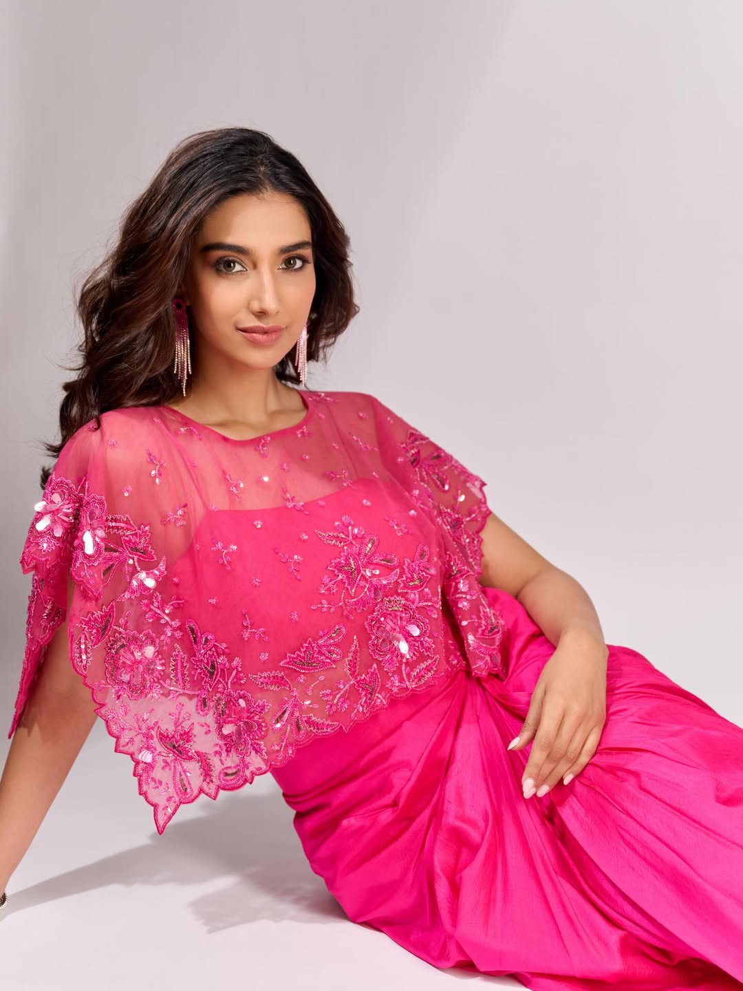 Meenakshi Chaudhary Photos (Source: Instagram) Meenakshi Chaudhary Photos (Source: Instagram)