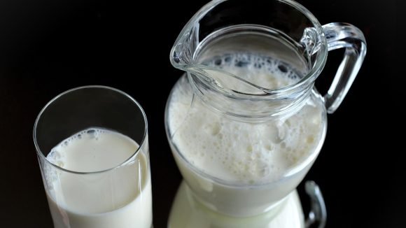 Raw milk Effects:  పచ్చిపాలు తాగకూడదా? తాగితే ఏమవుతుంది?